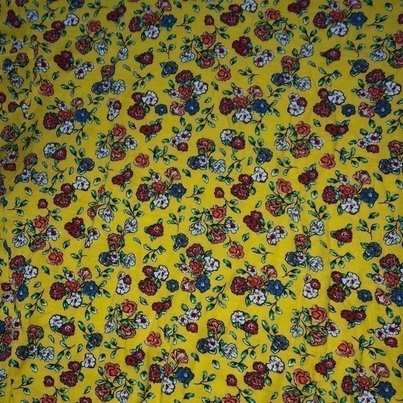 ZARA CROPPED FLORAL PRINT SHORT SLEEVE - Picture 2 of 3